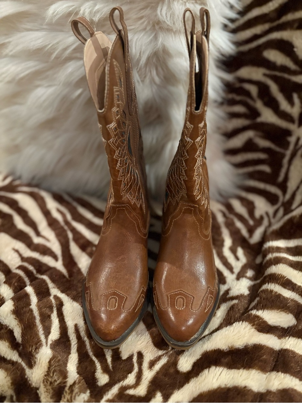 Women's Brown Western Embroidered Leather Boots